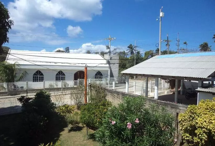 Retkeilymaja Posada Nativa Shingle Hill