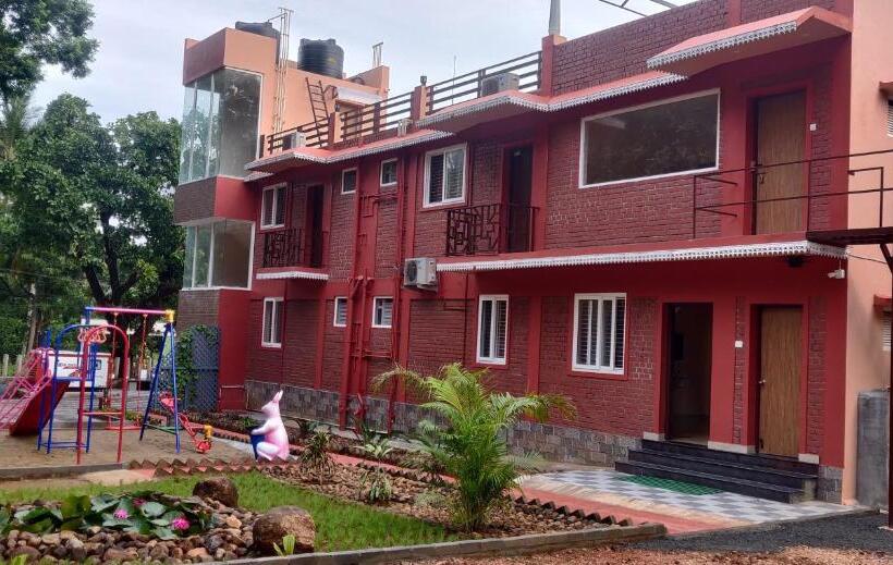 Hotel Laughing Waters Fine Stay