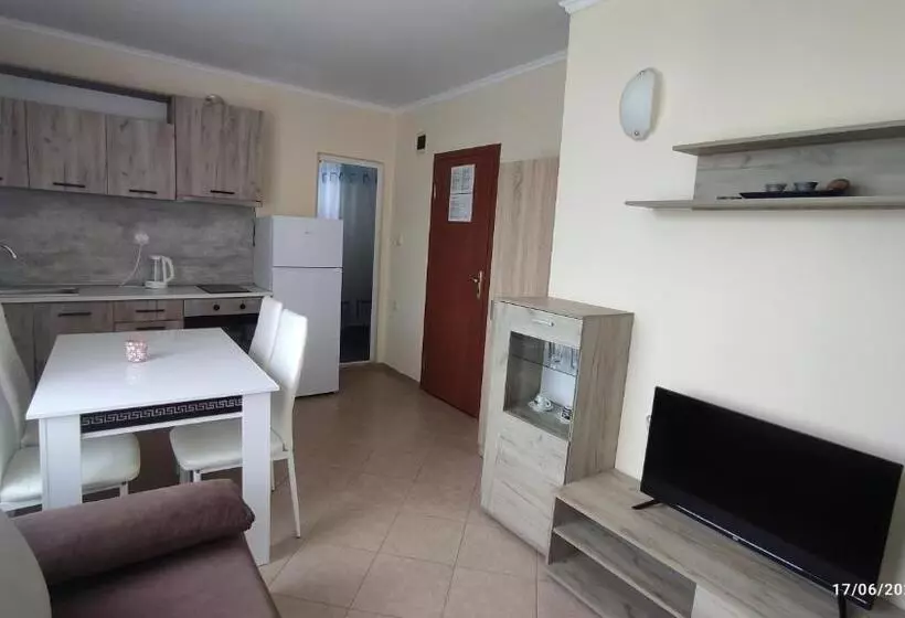 پانسیون Guest House Marina