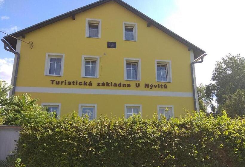 ペンション Turistická Základna U Nývltů