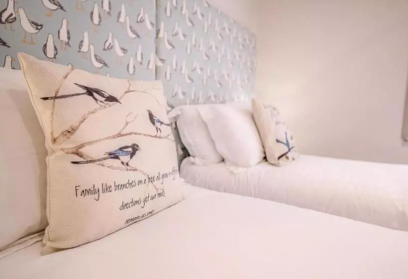 Saxon Lodge Cottage Felixstowe Air Manage Suffolk
