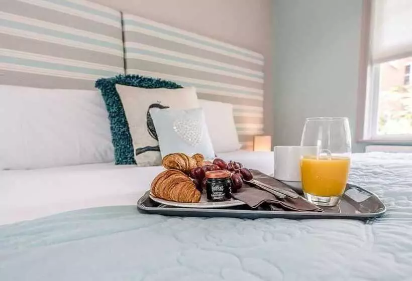 Saxon Lodge Cottage Felixstowe Air Manage Suffolk