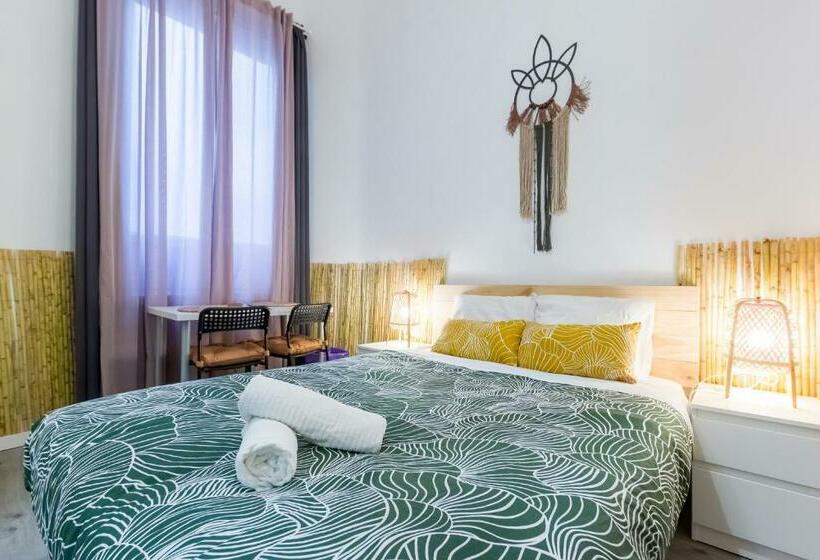 هاستل Social Coliving & Coworking Madrid