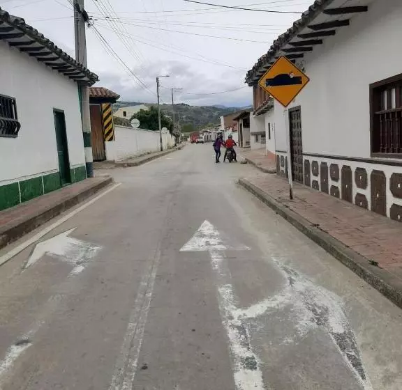 Alojamiento De Vivienda El Balcon