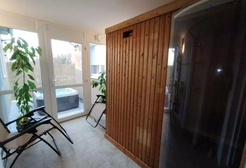 Aamiaismajoitus (B&B) City Inn Szigetvar