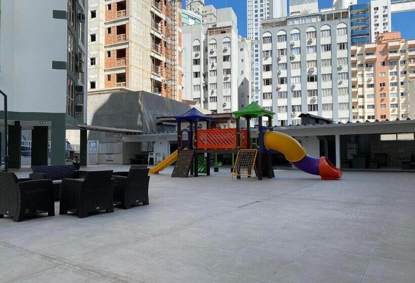 Pr143 Próximo A Avenida Brasil, Garagem Camionete, 4 Dorm, Climatizado, Wifi