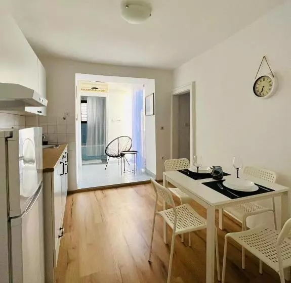 Sml Apartments 1