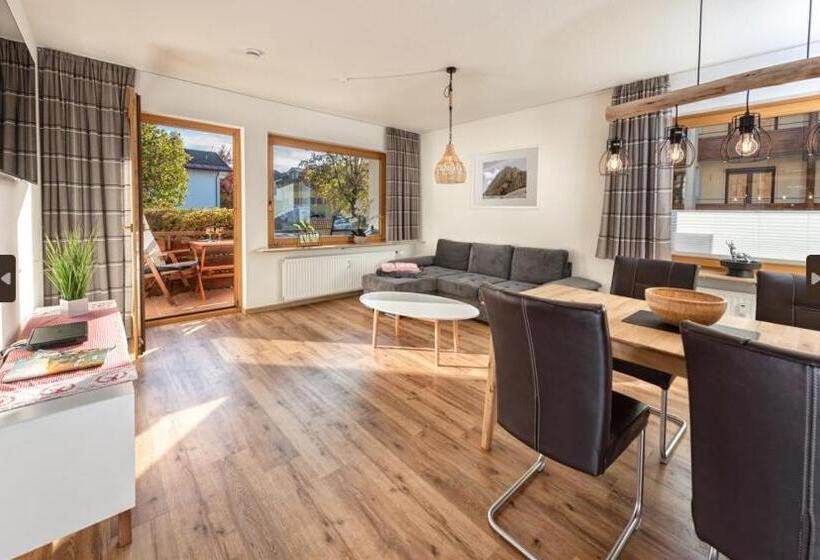 Staufenhirsch Apartment