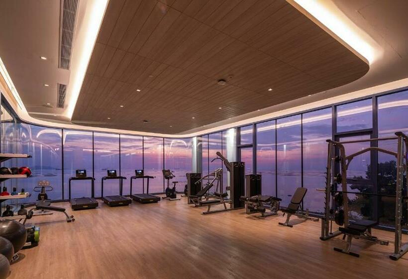 S Sriracha Hotel & Residence