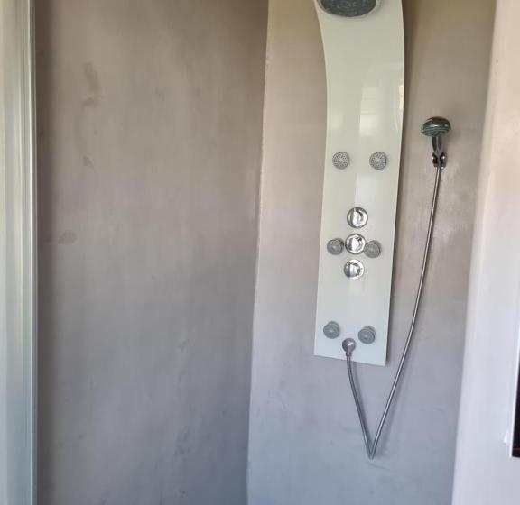 Villa Vemmentorp   Körsbärsblomsvillan 6 Min Från Havet