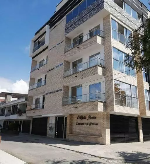 Apartamento De Lujo , Con Linda Vista, Cuarto Piso