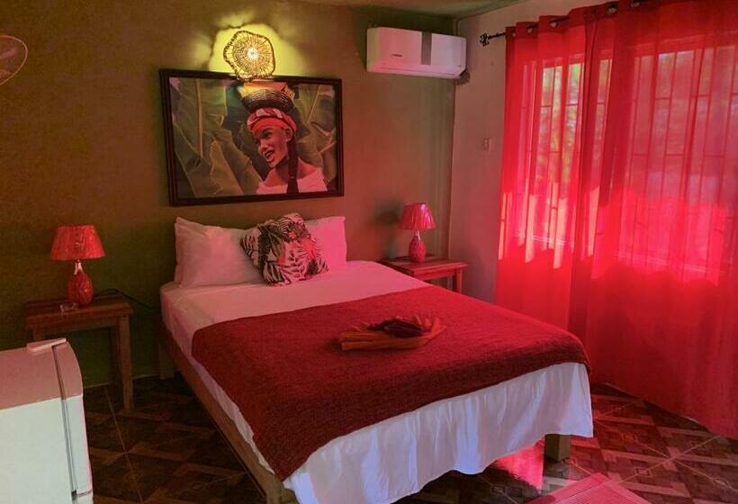 تختخواب و صبحانه Can Jam Retreat