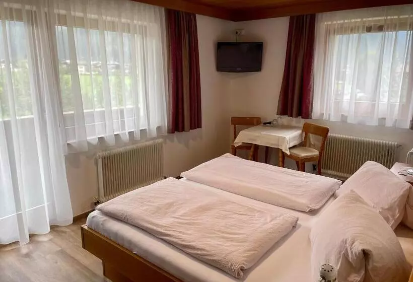 تختخواب و صبحانه Haus Gröblacher