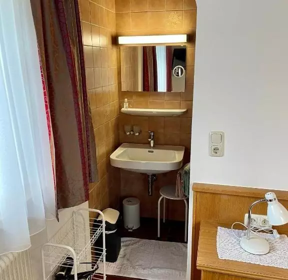 تختخواب و صبحانه Haus Gröblacher