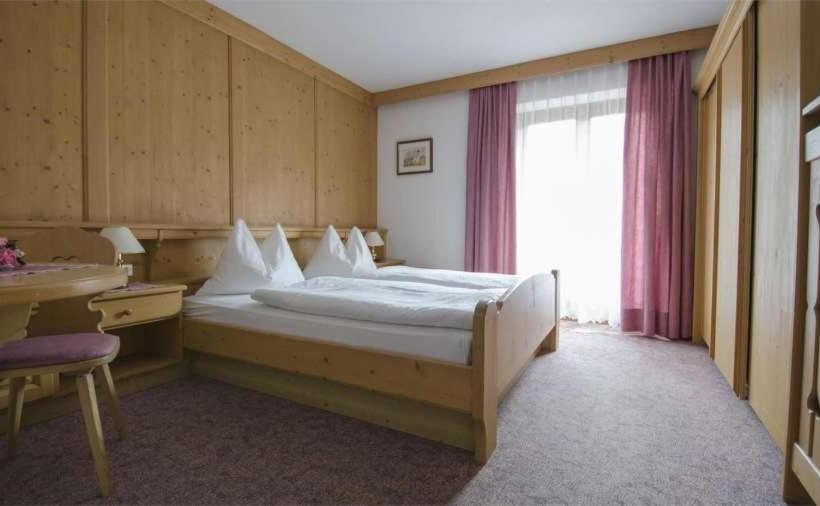 ホテル Garni Ruscel