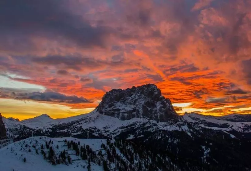 ホテル Garni Ruscel