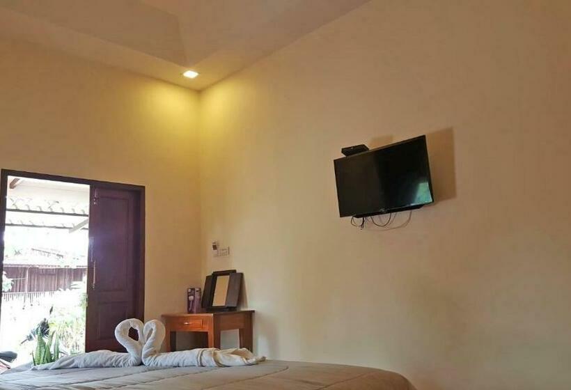 פנסיון Sweetville Home