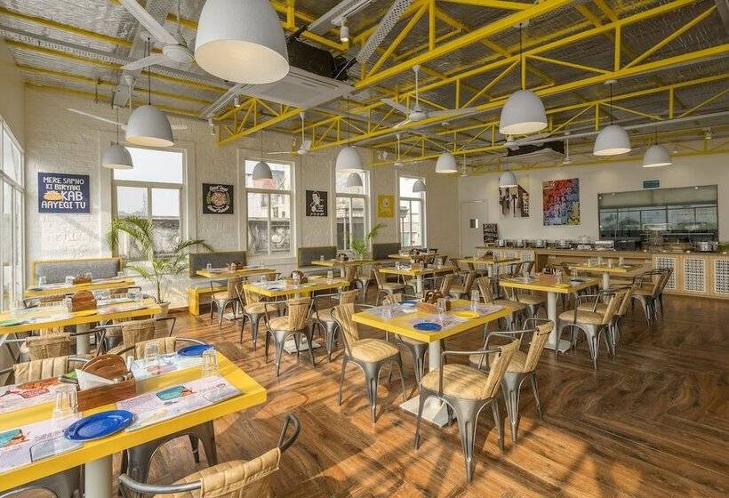 Bedzzz Varanasi By Leisure Hotels, 1 Km From Dashwasamedh Ghat