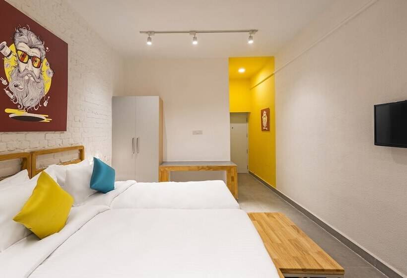 Bedzzz Varanasi By Leisure Hotels, 1 Km From Dashwasamedh Ghat