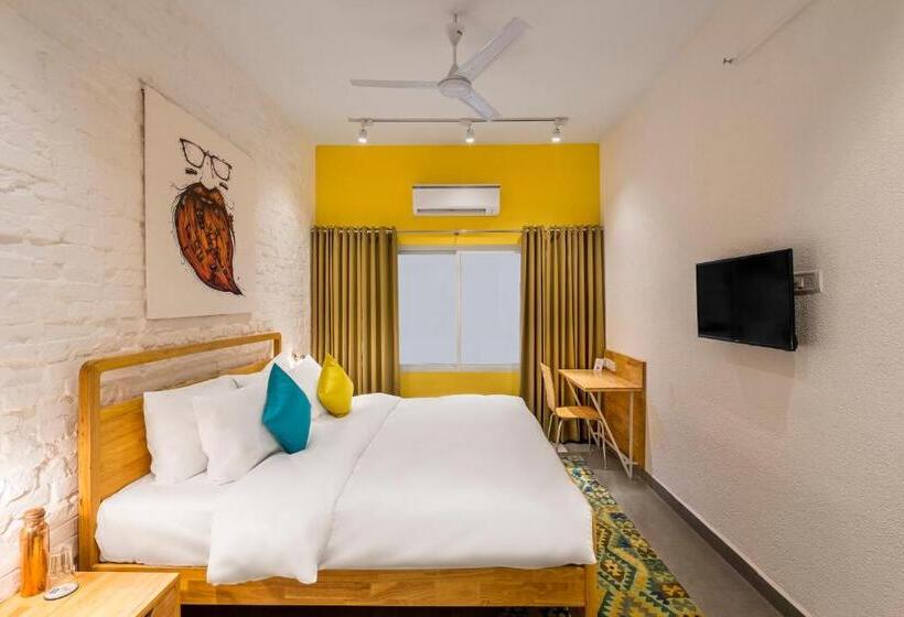 Bedzzz Varanasi By Leisure Hotels, 1 Km From Dashwasamedh Ghat