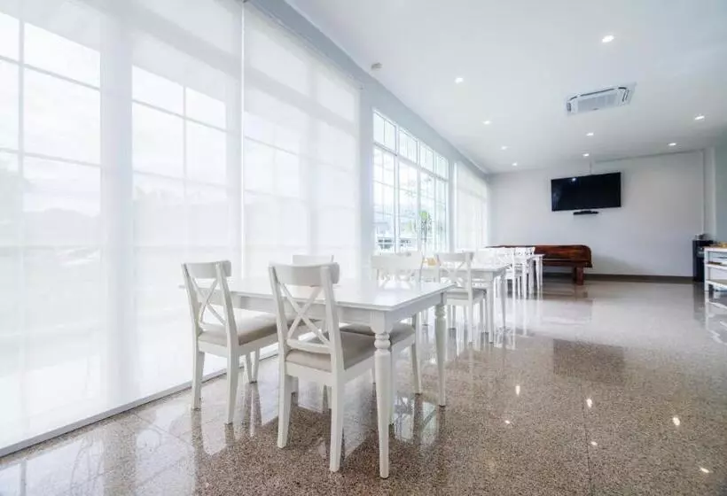 هتل Greenish Ranong