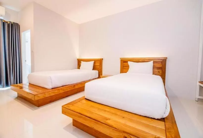 هتل Greenish Ranong