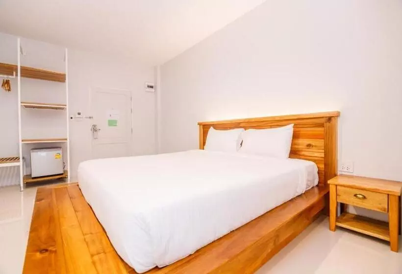 هتل Greenish Ranong