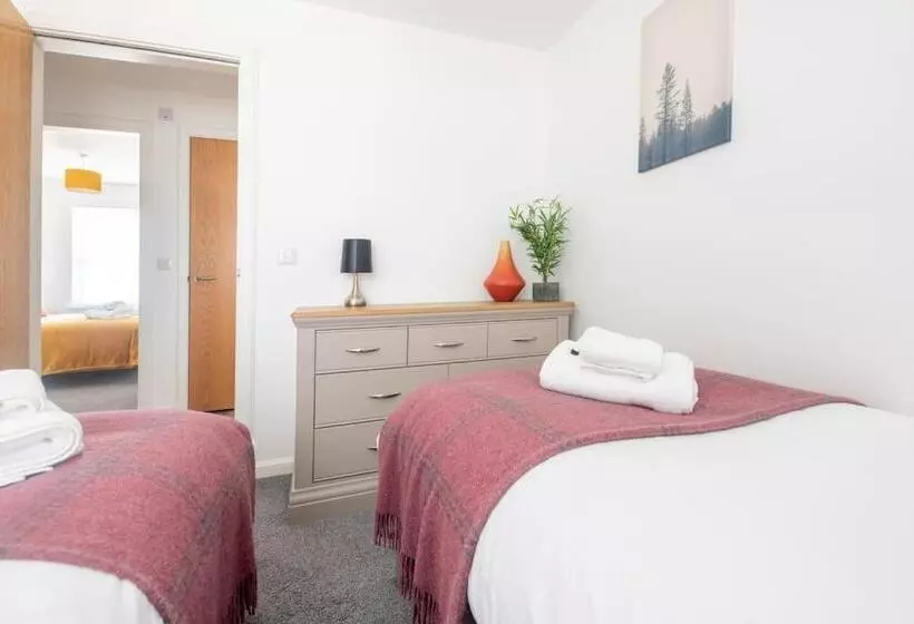 Modern Ground Floor Apartment In Tornagrain