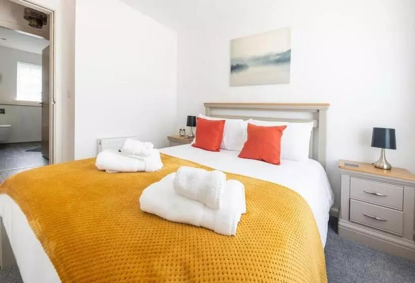 Modern Ground Floor Apartment In Tornagrain