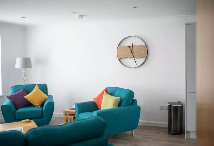 Modern Ground Floor Apartment In Tornagrain