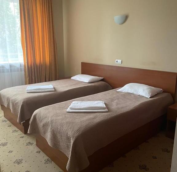 هتل готель ім олександра довженка ніка