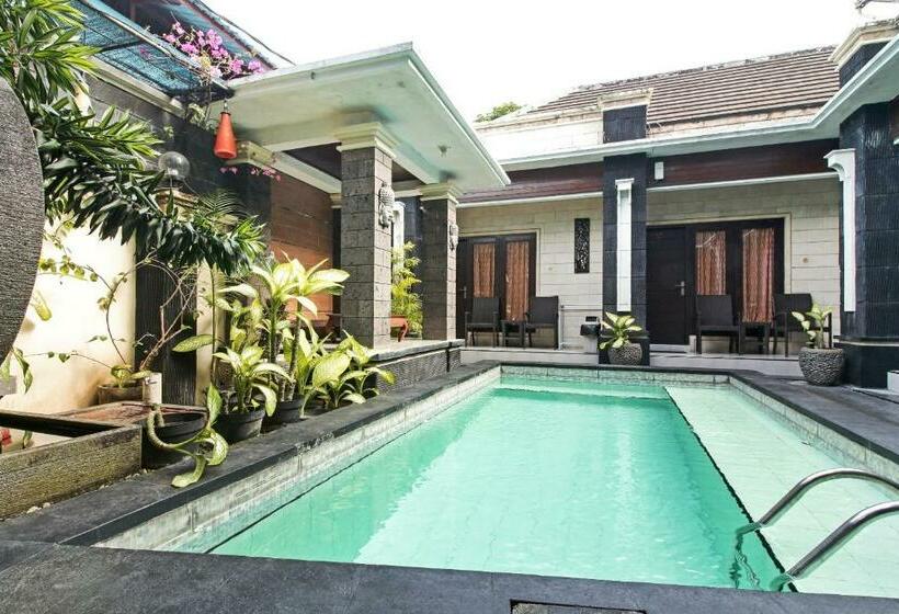 בית מלון כפרי Oyo 90653 Balisee Guesthouse Kedonganan