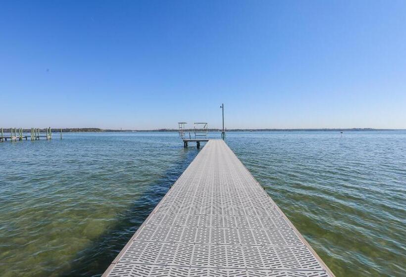 Model Home Near Camp Lejeune With Water View