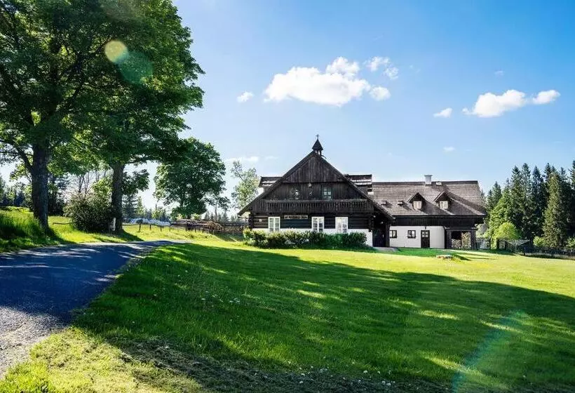 Majatalo Penzion U Churáňů