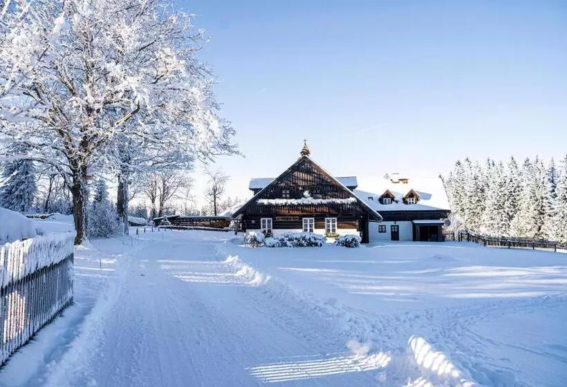 Majatalo Penzion U Churáňů