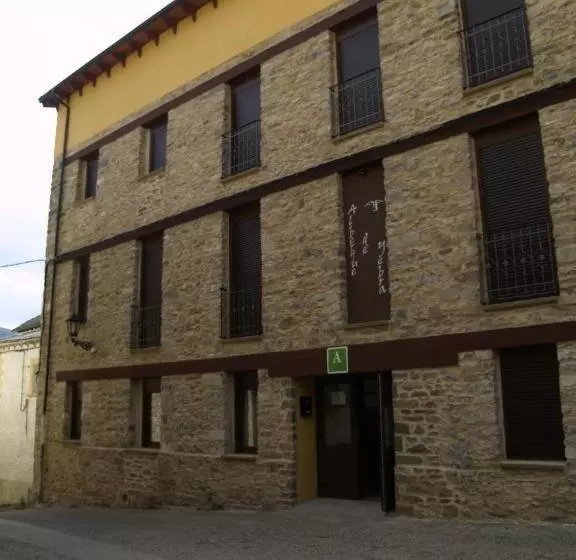 Albergue Rural L Almada De Yebra