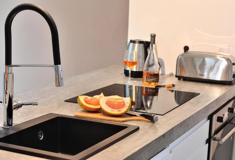 Les Patios De Grands Bois