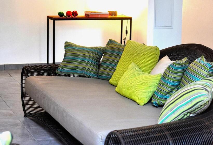 Les Patios De Grands Bois