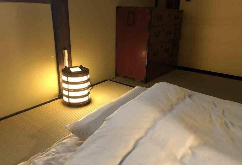 越中城端　荒町庵