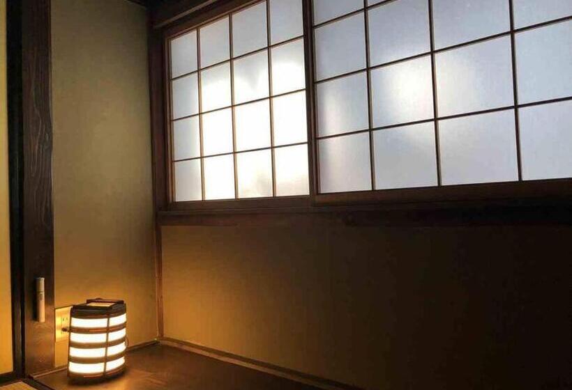 越中城端　荒町庵