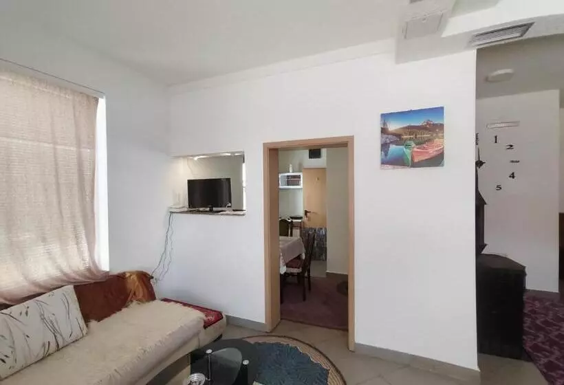 Apartman Hax