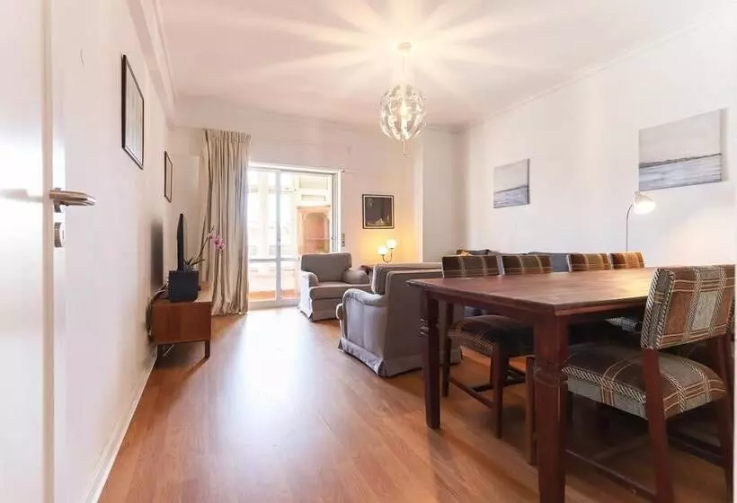 Oeiras Balcony By Homing