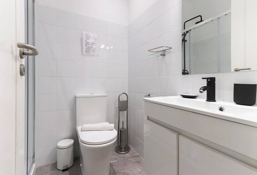 Oeiras Balcony By Homing