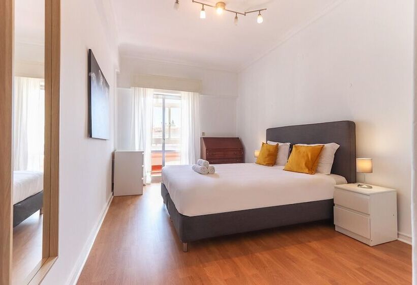 Oeiras Balcony By Homing