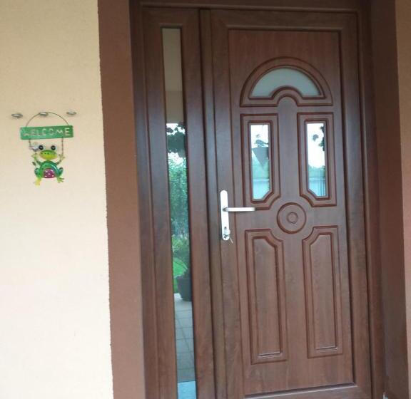 پانسیون Vila Mercury Mamaia Nord