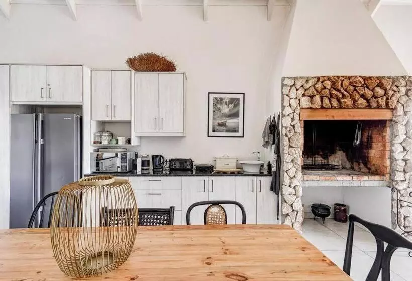 Strandveldt House Paternoster