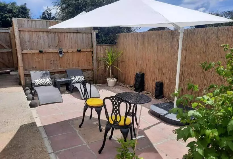 Woodside Annexe