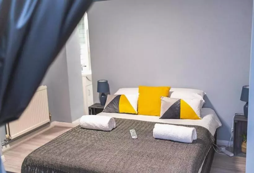 هتل Saltwater Guest House