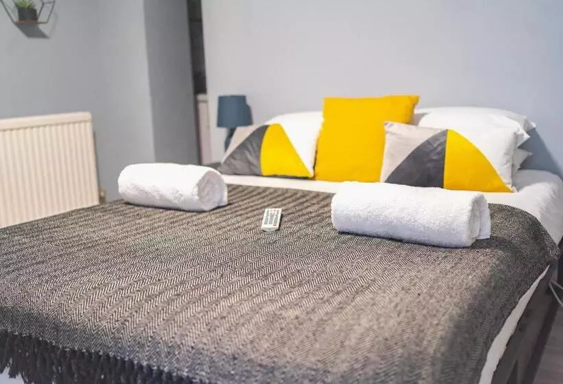 هتل Saltwater Guest House