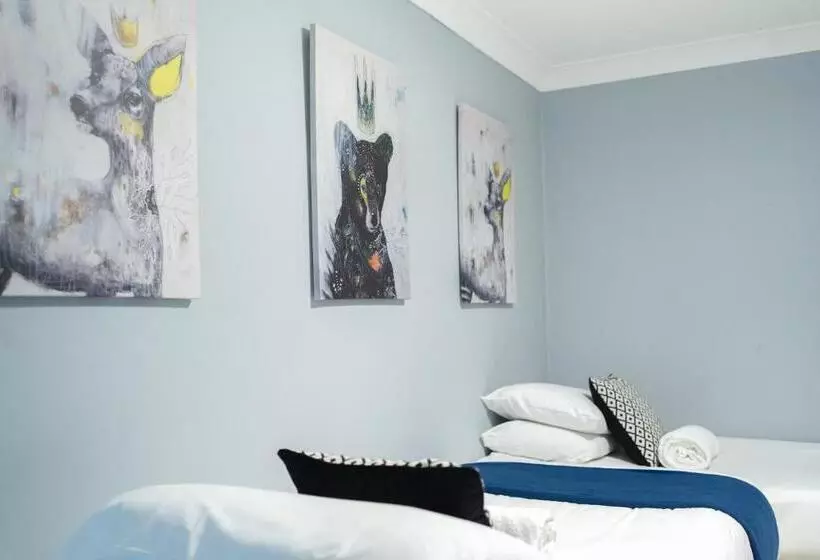 هتل Saltwater Guest House